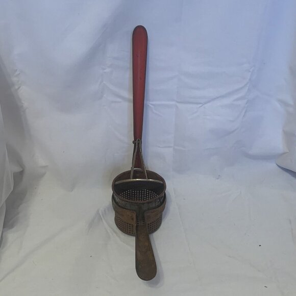 Fruit Juicer, Potato Ricer, Masher, Apple Press Antique Vintage Hand Held - Picture 3 of 7